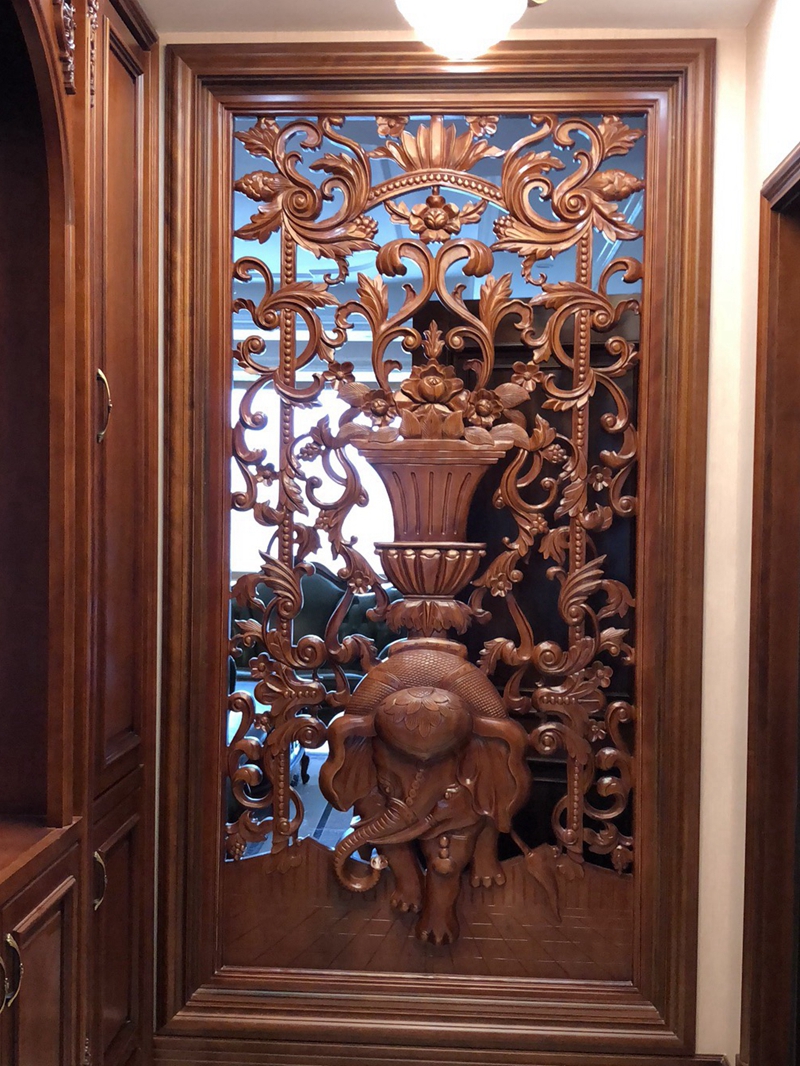 Zhou Xianrong hand-carved elephant crafts decorative screen partition porch TV background wall Dongyang woodcarving