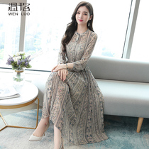 Spring dress 2021 new female retro French floral chiffon temperament age-reducing foreign-style waist-length dress