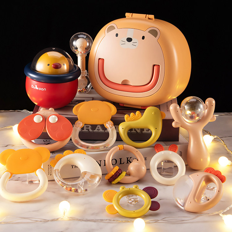 One-year-old female baby one-year-old gift baby box newborn supplies complete month hundred days newborn toy newborn