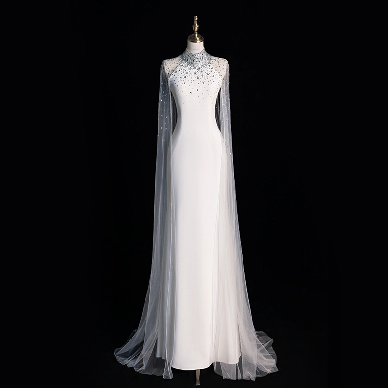 New Chinese-Style Light Wedding Dress, White Satin Fishtail Bridal Morning Photo Shoot Dress, Chinese-Style Improved Cheongsam Morning Gown, Wedding Veil