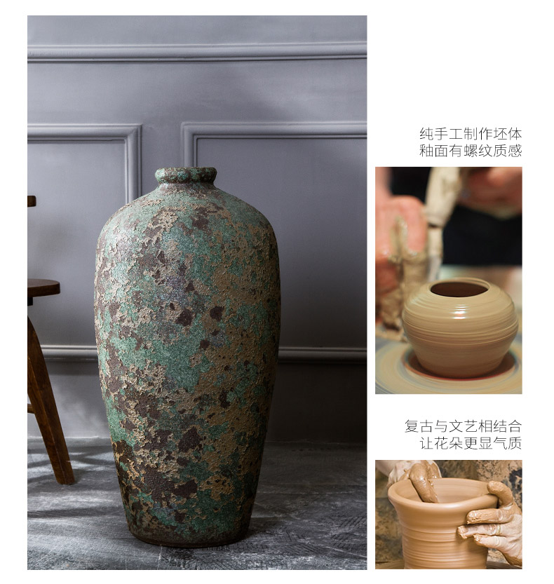 Jingdezhen ceramic vase landing restoring ancient ways do old flower arrangement sitting room adornment small name plum bottle furnishing articles pottery by hand