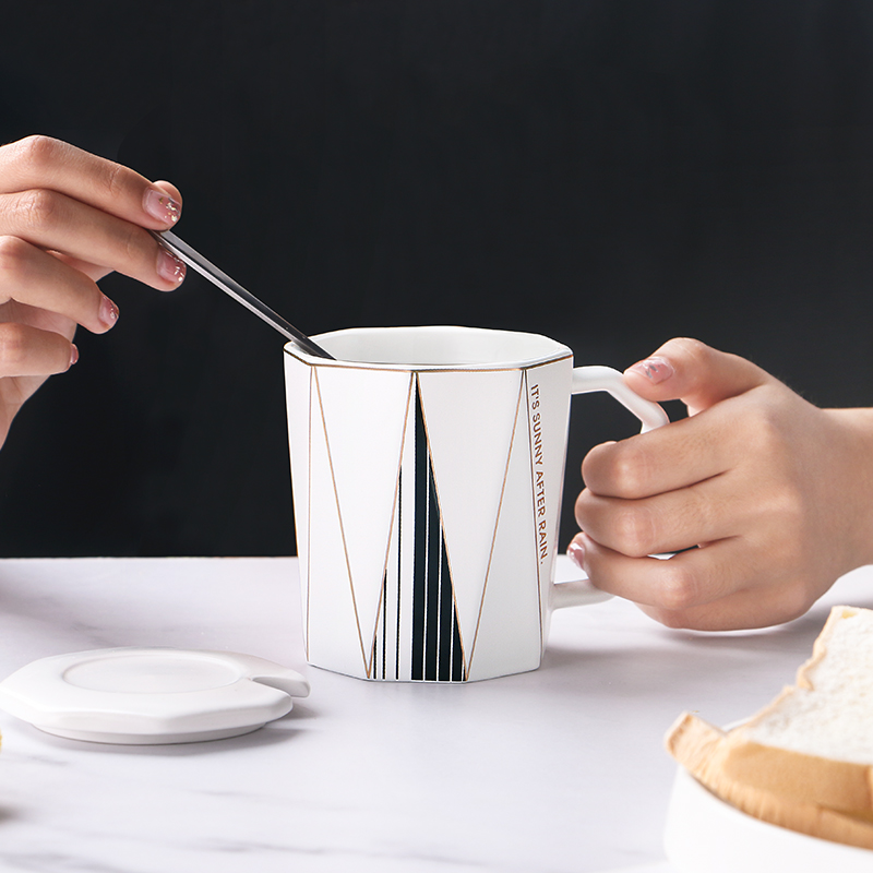 Mugs Nordic ins individuality creative trend ceramic cup with cover run home breakfast ultimately responds. A cup of office