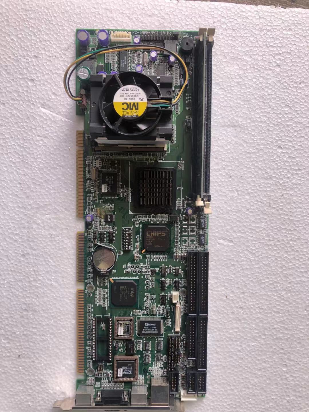 Spot CONTEC Contec Industrial Control motherboard PC-686BX PC-LV-EPS send memory CPU fan