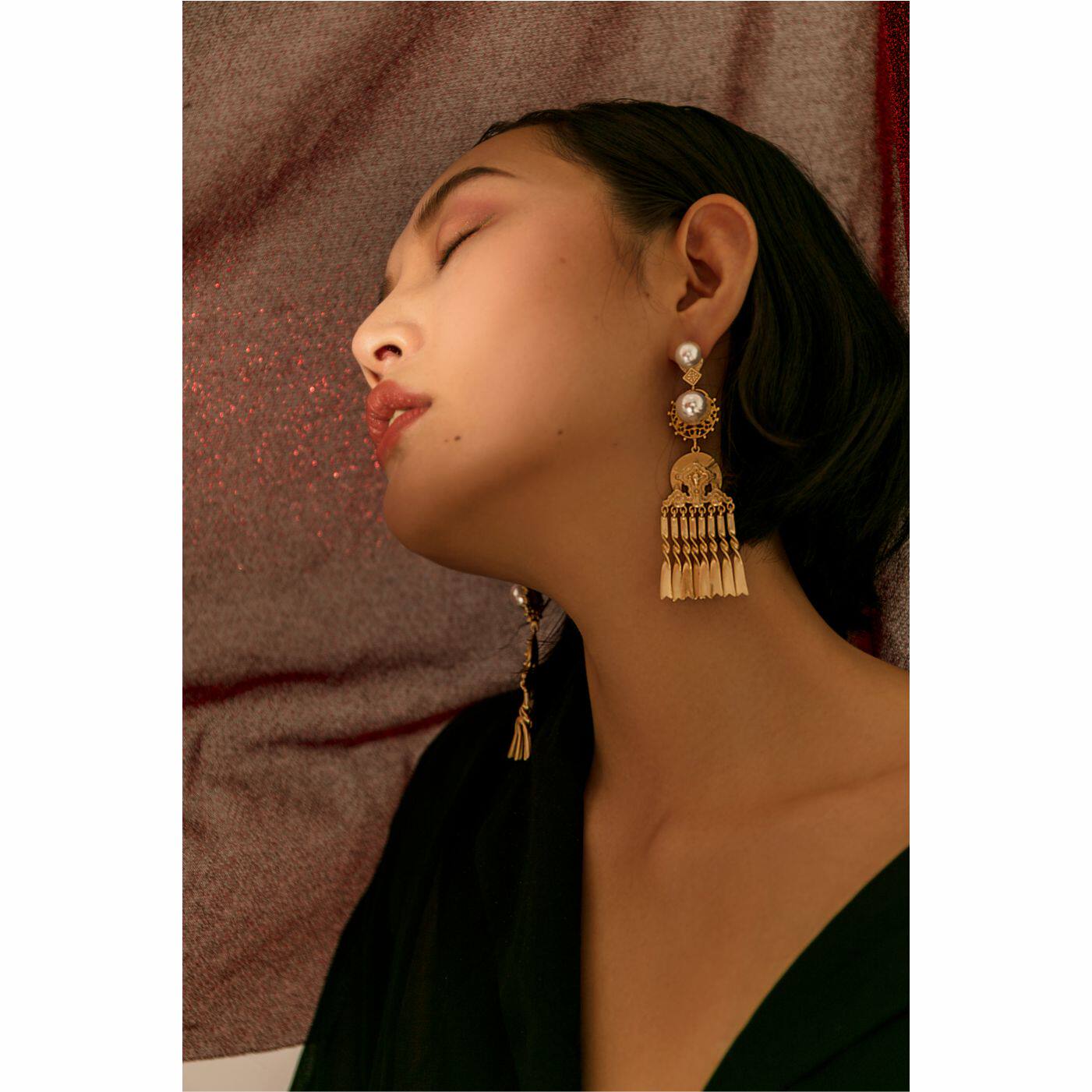 EVO Greece Bas-reliefs Classical Palace Streaming Su Long Prints Earrings Earrings Superior sense retro hyperbole designer's section