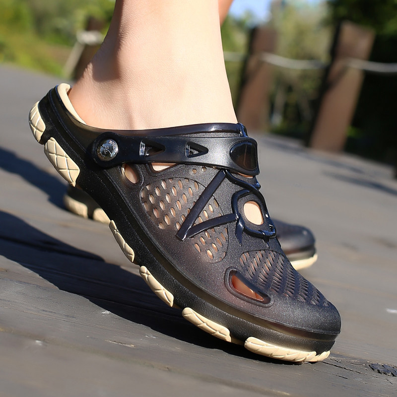 Sandals men's summer outwear 2022 new non-slip soft bottom dual-use sandals for men's beach shoes casual dongle shoes