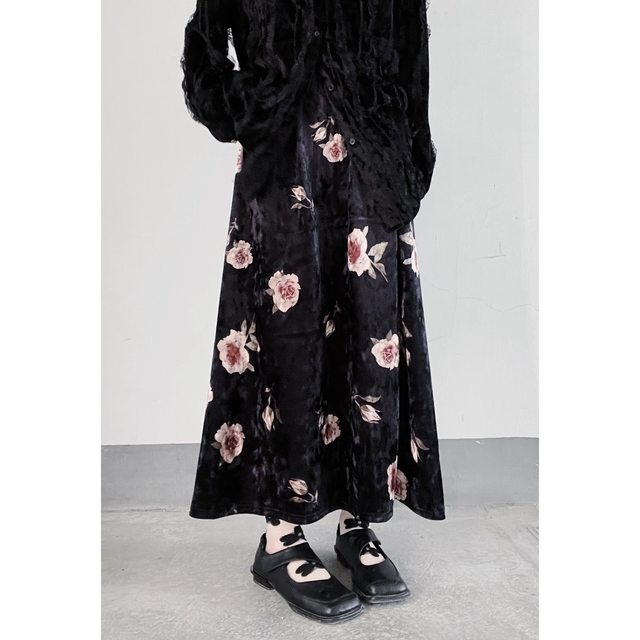Retro style rose velvet skirt