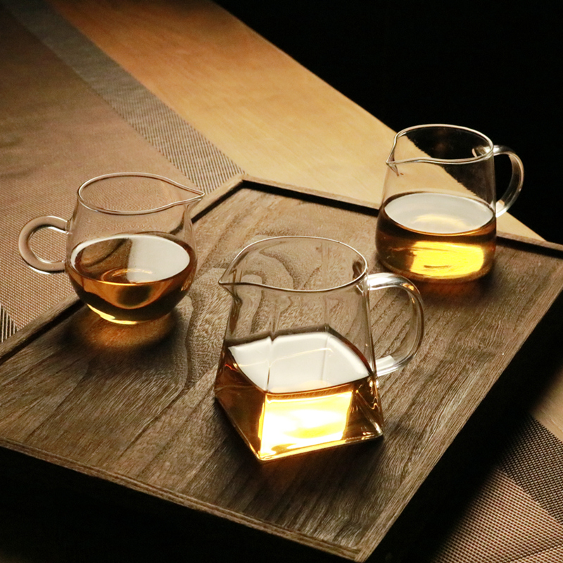 Heat-resistant thickened Road cup tea leak one set glass tea division kung fu tea set home male Cup large