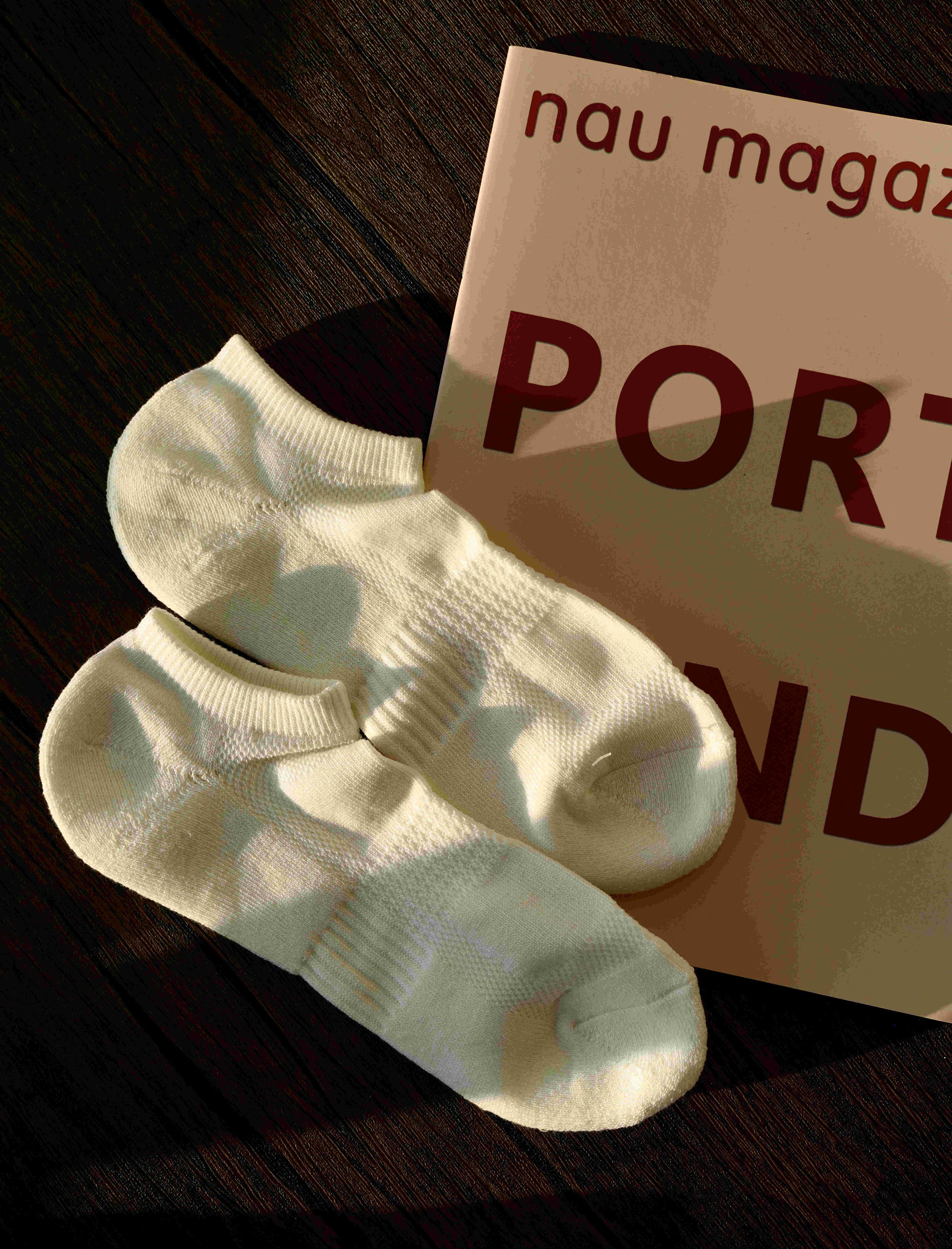 COSMOS Made Pure White Invisible Socks Pure Cotton Autumn Winter Deodorized Sweat and Thickened Hair Circles Bottom Tooling Sports Socks