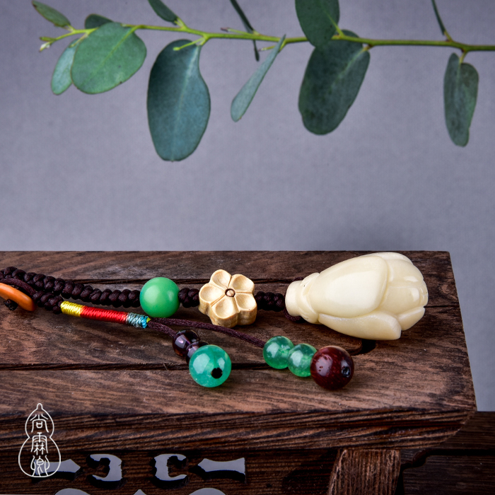 Jade Orchid Valentine's Day Gifts High & Clean Friendships Pure Handwoven Key Buttons Pendant Pendant Lovers Too for the Year of the Life