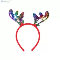 Красочные уши лося