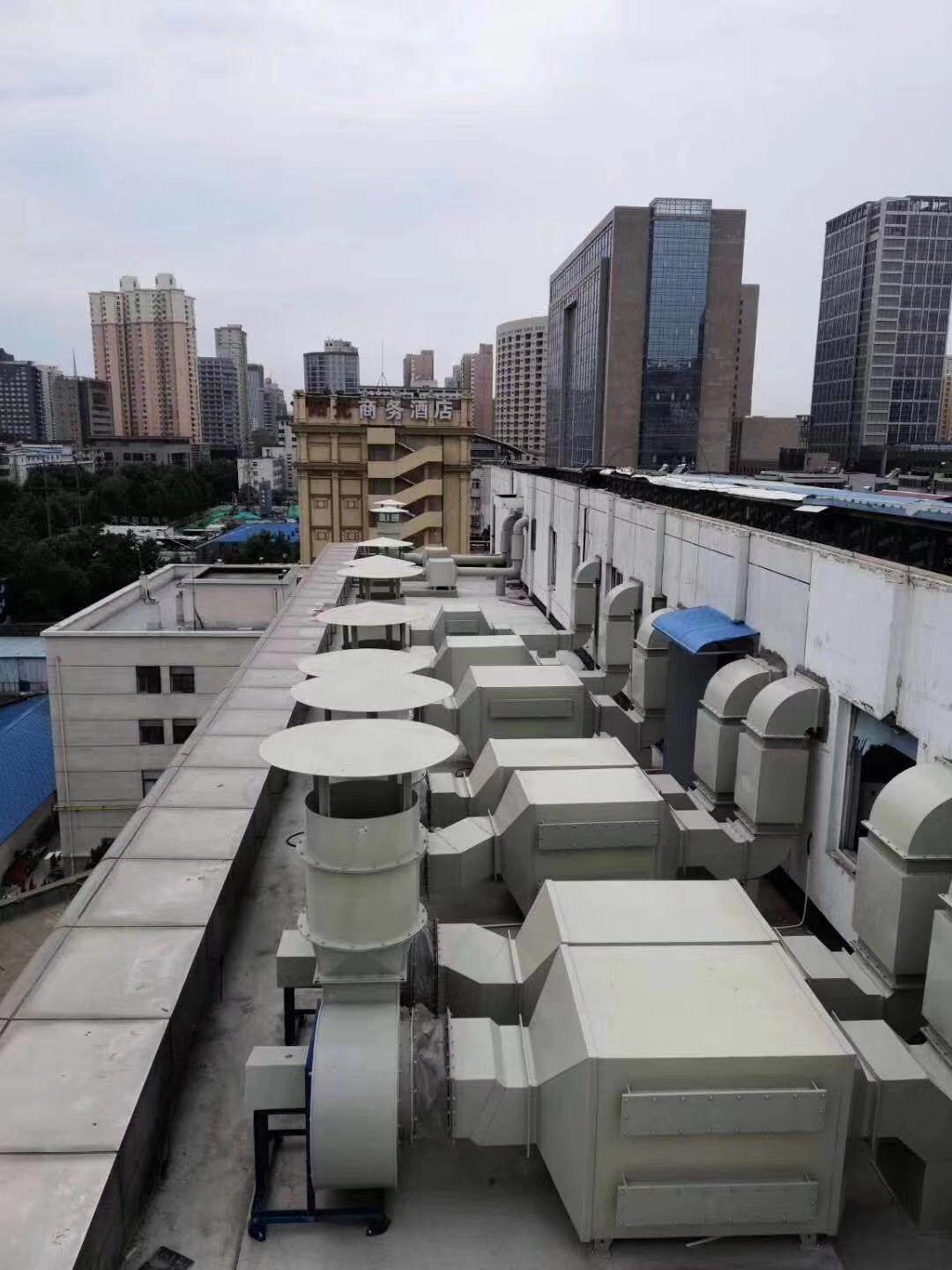 PP离心风机防腐蚀防爆屋顶喷淋塔酸雾实验室净化塔活性炭吸附箱