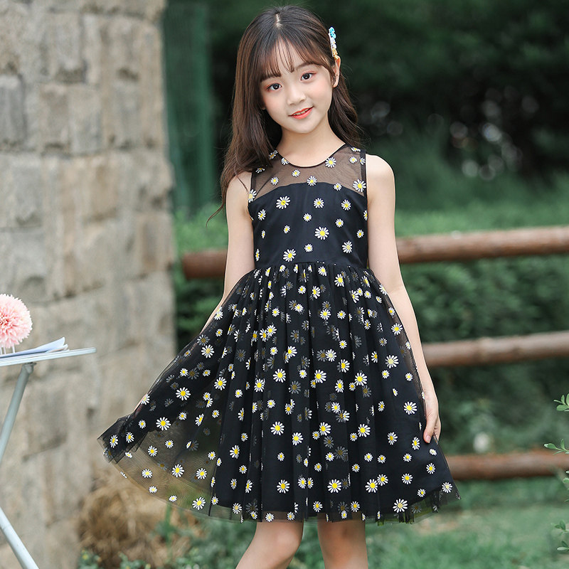 Little daisies girls dress summer 2020 new flower skirt childrens skirt summer Korean version of foreign air puff yarn
