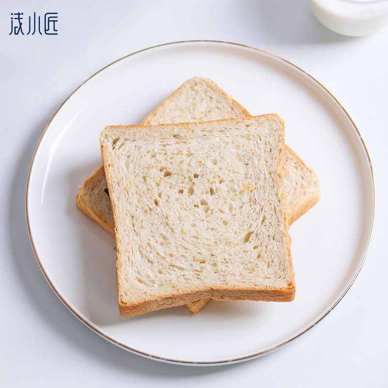 Shallow cobbler Lewheat toast full wheat bread Nutritional Breakfast Grocery Low Fitness Net Red Card Fat Satiety Meal Snack