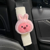 Кролик с плюшем плеча