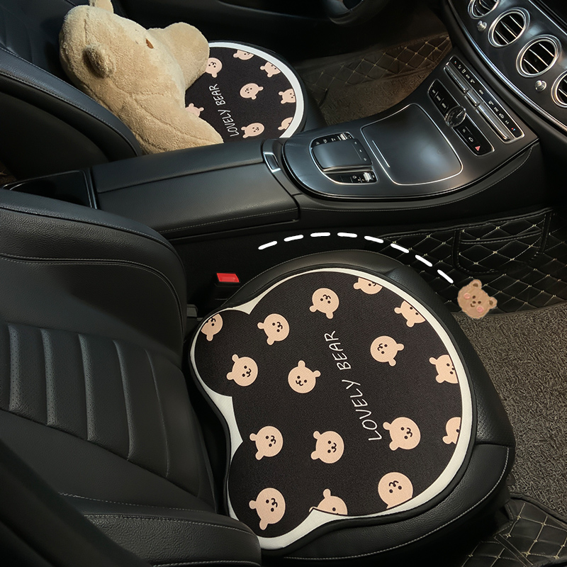 Car cushion Four Seasons Universal sheets Ins net red cartoon on-board seats Three sets of single fart cushion ladies