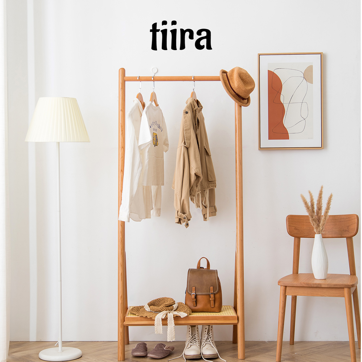 Solid wood coat rack floor-to-ceiling hangers small Nordic luxury bedroom hangers log shelf clothes Japanese style