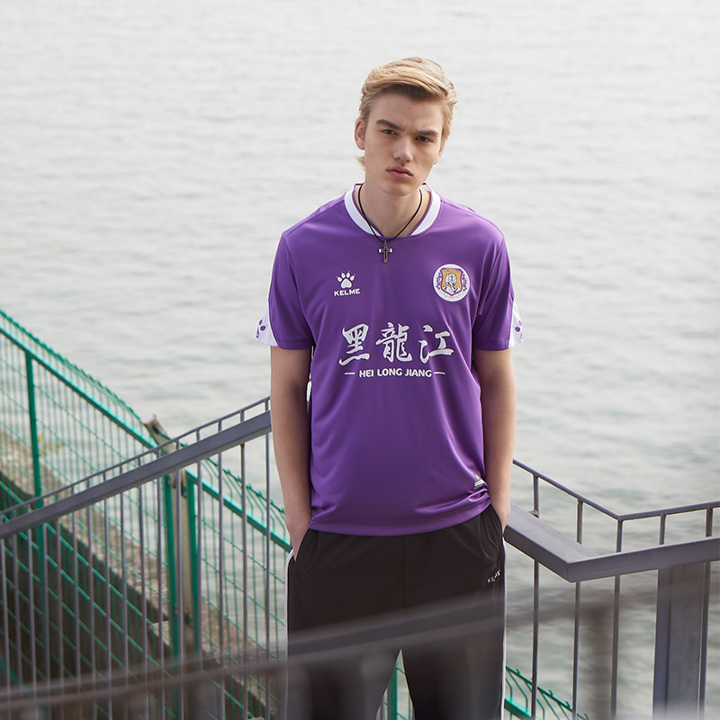 KELME 19シーズン中国フットボールクラブファンユニフォーム半袖トップ黒龍江南通支クラウド