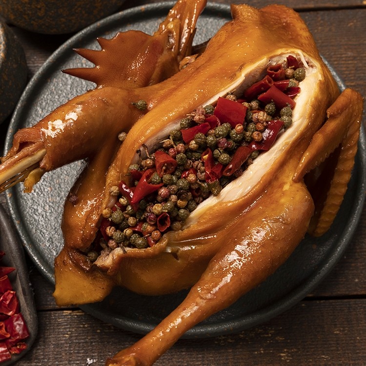 Cold Gang Leader Intangible Cultural Heritage Pepper and Spicy Chicken Sichuan Specialty Hand Teared Spicy Pepper and Five Flavored Braised Chicken Instant Snack Whole Cooked Food