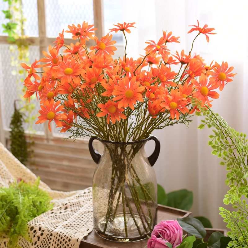 Simulation fresh and small daisy Chrysanthemum Flowers Living-room Decoration Table Flower Arrangement Art Dry Floral Flowers Photo Swing Piece Sunflowers