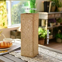 Высотой 30 см в белом