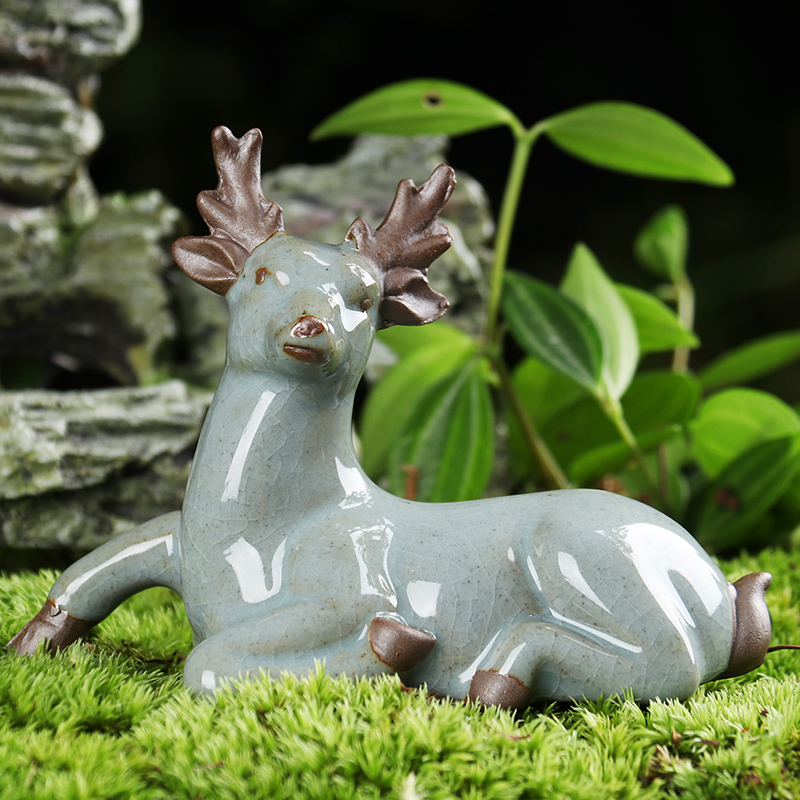 Creative, lovely brother ceramic up small tea pet boutique floret spoil the mythical wild animal tea pot on - board, furnishing articles package mail