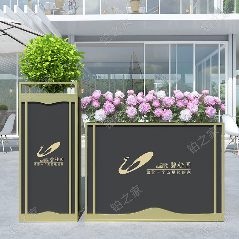 New fashion outdoor wrought iron flower box combination sample house display center outside the door of the milk tea shop gold frame flower bed flower trough planting
