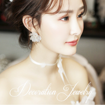 White three-dimensional Super fairy petals flower earrings temperament Korean Net red earrings explosive female earrings 2020 New Tide