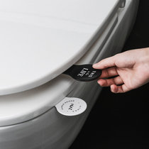 The handle of the toilet lid of the toilet lid of the toilet lid of the toilet lid is lifted by the lid of the lid of the toilet lid