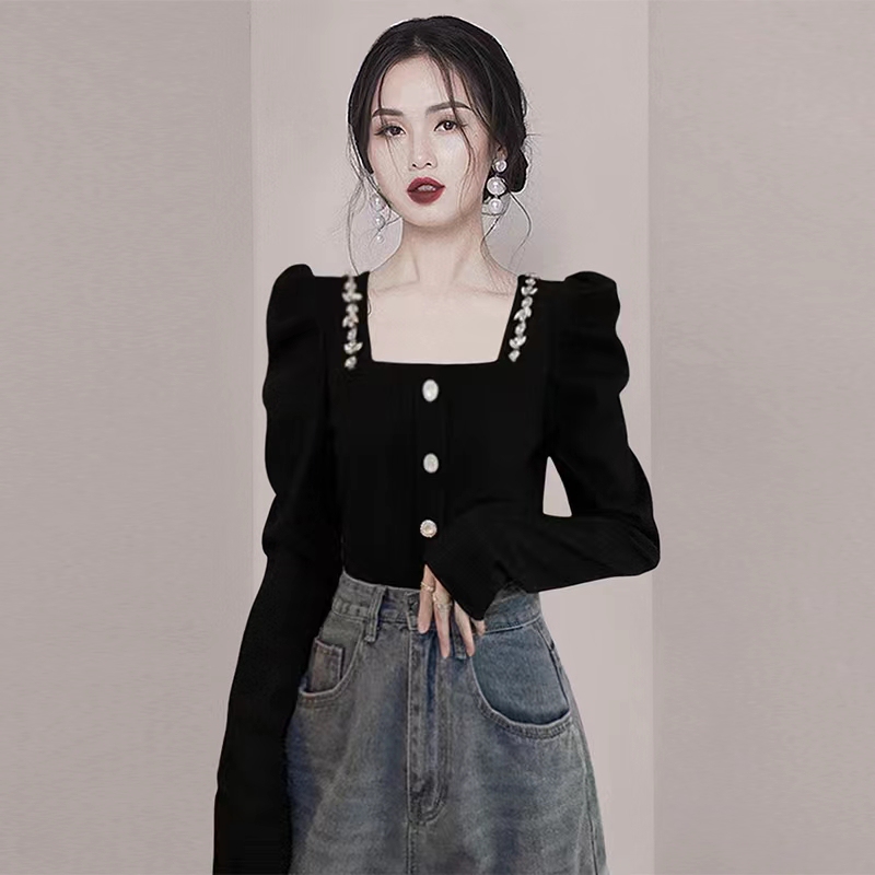 French Retro Square-Neck Top, Autumn and Winter Stylish Design, Puff-Sleeve Sweater, Slim-Fitting, Elegant Shirt for Women