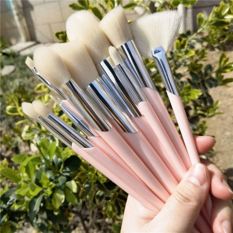 Pink Girl Heart Loose Powder Brush Blush Brush Eyebrow Brush Lip Brush Eye Shadow Brush Concealer Brush Foundation Brush Makeup Brush Set