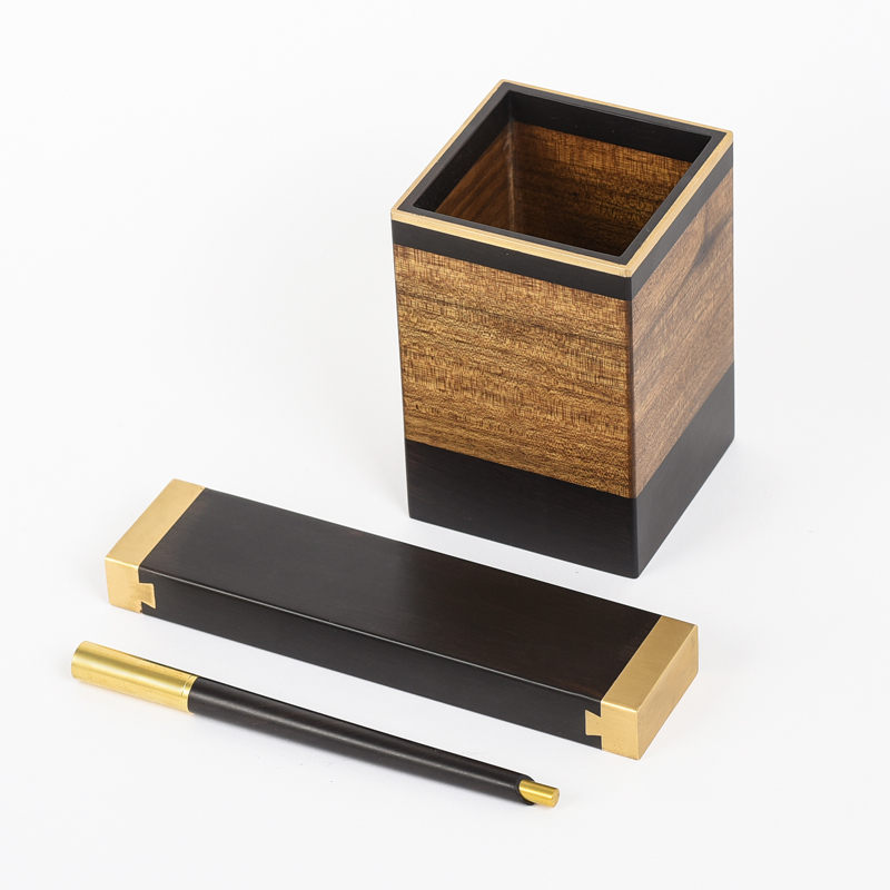 Mahogany pen holder high-grade golden silk nan wood retro Chinese style creative desktop decoration storage office pen holder lettering business gift custom logo