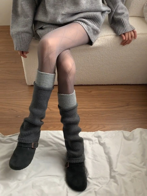 Color-Blocked Knitted Warm Leg Warmers, Calf Socks Paired with Shark Pants, Layered Slouch Socks, Slimming Micro-Flared Calf Sleeves for Autumn and Winter