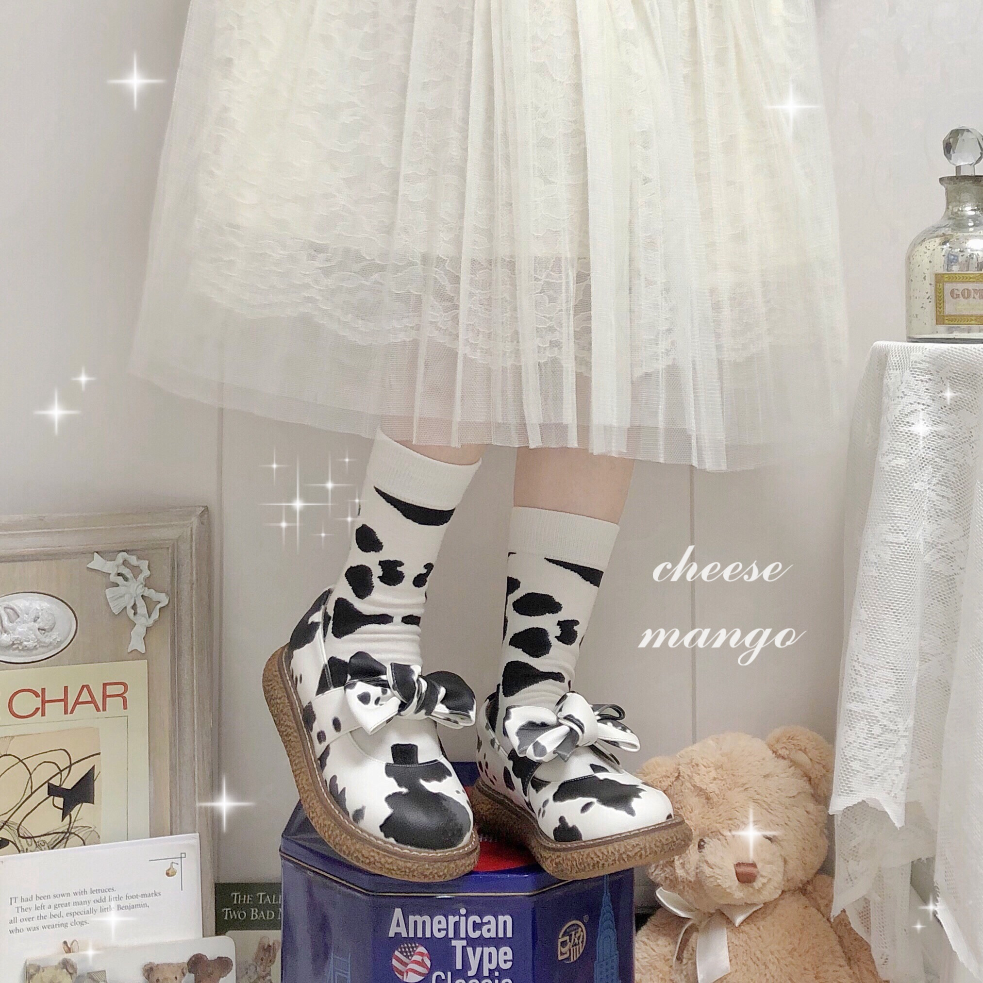 Milk milk gas super cute cow pattern small cow black and white color cotton socks