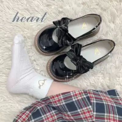 Love metal three-dimensional curl lace short socks Japanese cute wild fried chicken good