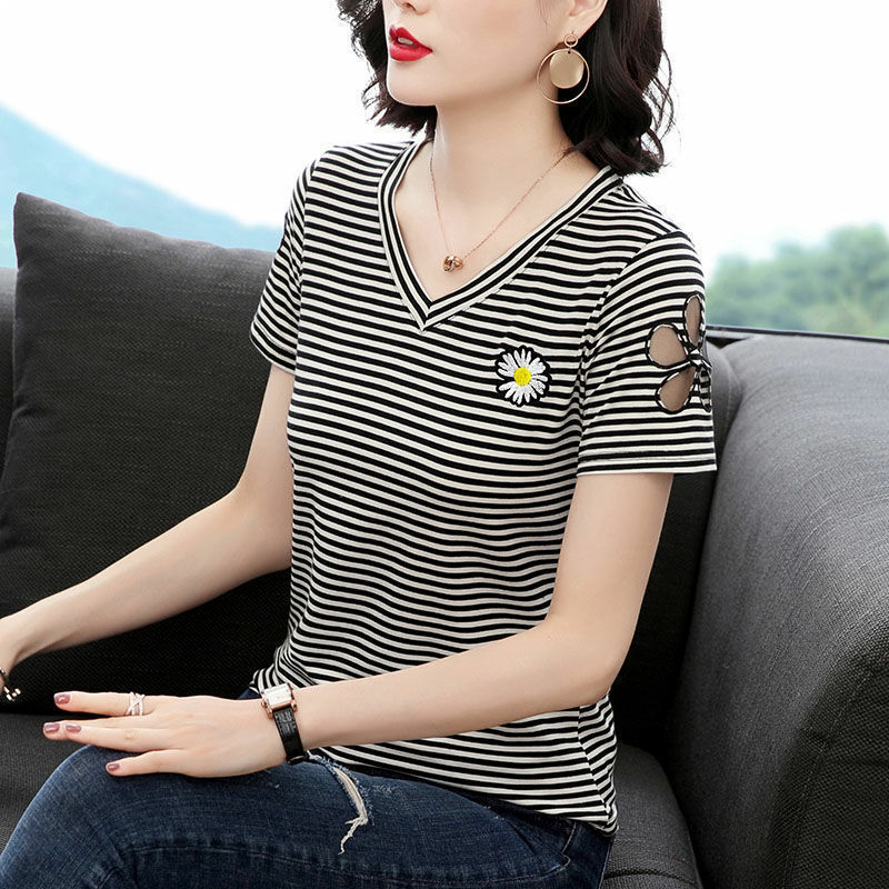 Large size striped t-shirt women's short-sleeved top 2023 summer new loose belly cover all-match Korean mother's small shirt trend