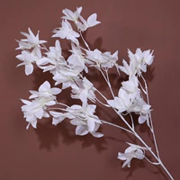 Потолок Лили-белый