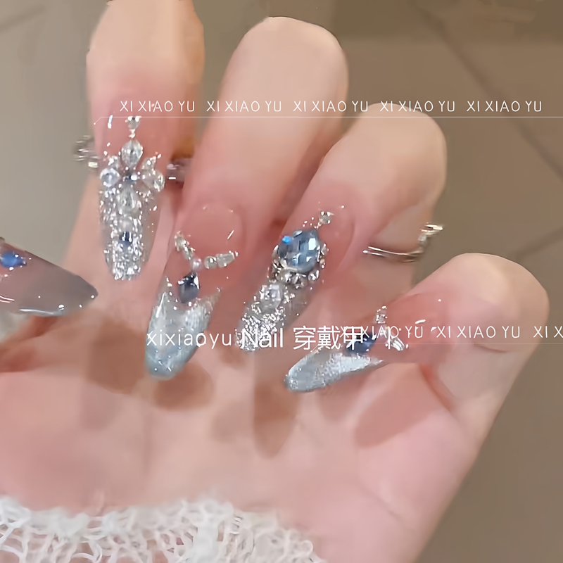[Frozen] French-Style Gradient Cat-Eye Dazzling Diamond-Enhanced Whitening Effect, High-End Feel, 2025 New Handmade Press-On Nails