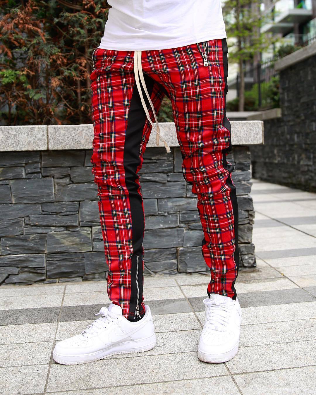 Muscle fitness brothers plaid trend fashion casual pants men's trousers breathable Korean version personality sports fitness pants