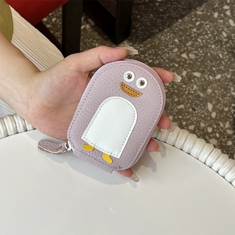 Картонная карточница? Нет, перевод контекст: Cartoon card holder, small capacious shoulder bag, wallet, genuine leather