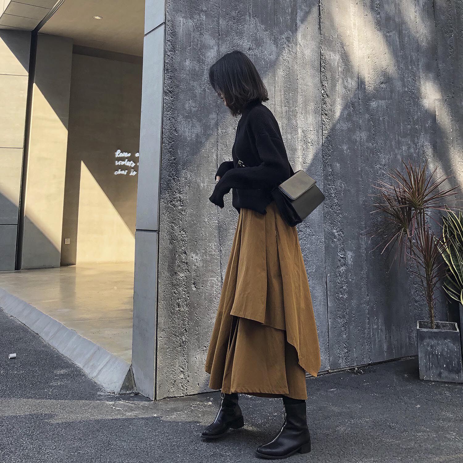 Spring and autumn 2022 new khaki a word irregular high waist skirt women's mid-length tooling retro skirt