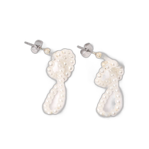 Japanese direct mail GLOBAL WORK womens characteristic knot design earrings 189305