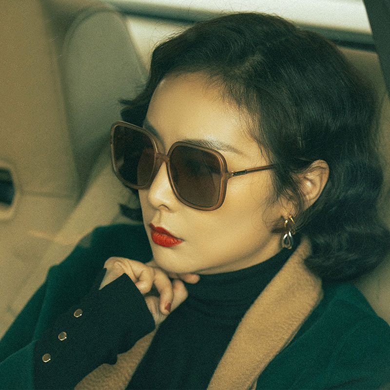 D family sunglasses female 2023 new ins star Hurricane sister-in-law with the same glasses myopia gradient color brown sunglasses