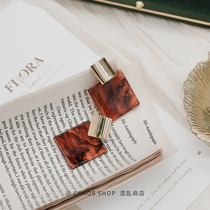 Amber square earrings retro harbor style Senior sense Net red ins Wind exaggerated earrings ear clip earrings without ear hole female