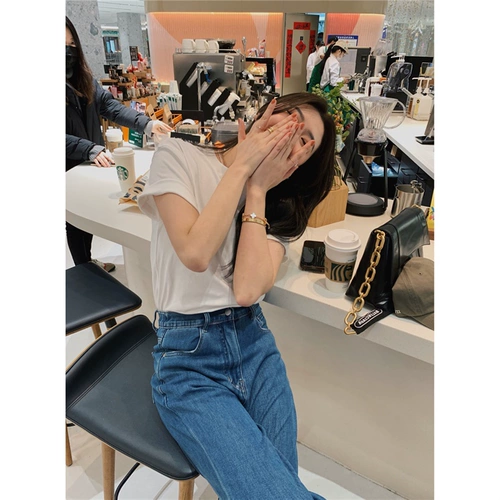 Ретро белая базовая приятная телу хлопковая футболка, в американском стиле, короткий рукав, коллекция 2022, свободный крой