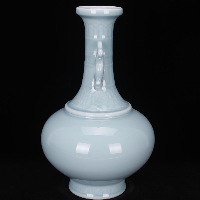 Jingdezhen imitation the qing qianlong antique antique azure glaze vase carving Chinese style restoring ancient ways household table ano adornment furnishing articles