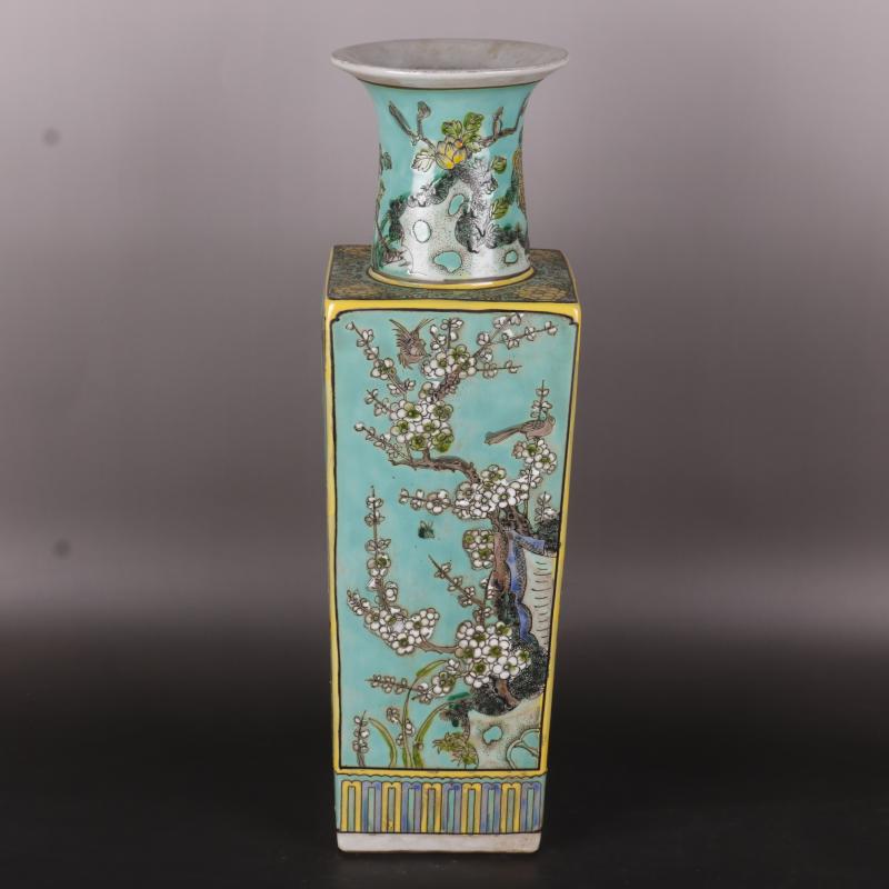 The The qing emperor kangxi pastel four seasons pattern looks antique Chinese porcelain vase household rich ancient frame penjing collection