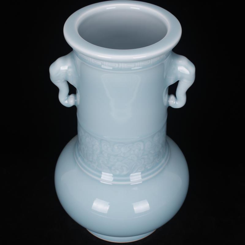 Jingdezhen imitation the qing qianlong antique antique azure glaze vase carving Chinese style restoring ancient ways household table ano adornment furnishing articles