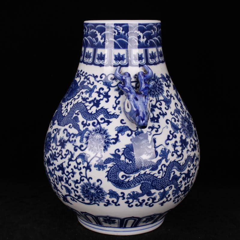 Jingdezhen blue and white deer head statute of f tube blue - and - white ceramics furnishing articles youligong hong mei bottles of the sitting room of Chinese style household furnishing articles