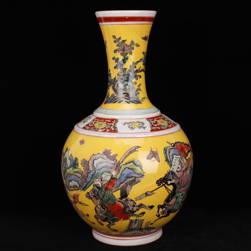 Jingdezhen imitation of kangxi in the the qing dynasty antique vase furnishing articles yellow to three British war lyu3 bu4 TuShang bottles of the Ming and the qing dynasties classical decoration