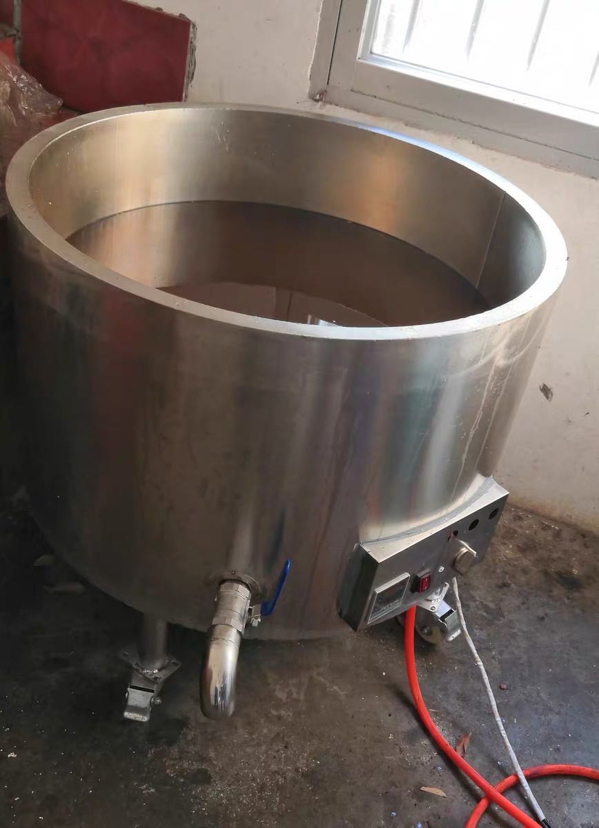 Round belt stirring fryer gas tofu bean bubble electric fryer chicken feet chicken twist round frying machine fully automatic